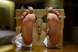 护士受足刑：挠痒 - D278